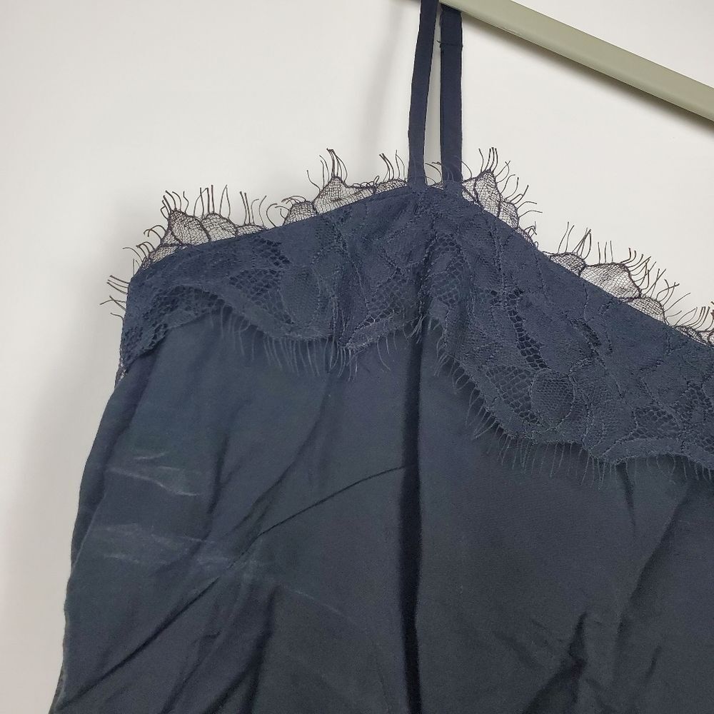 VINCE Lace Trim Cami Hammered Satin Twill Square Neck Camisole Eyelash Sexy NWT - Picture 3 of 7